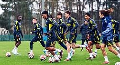 Fenerbahçe'de Kayserispor maçının kamp kadrosu belli oldu