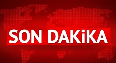 Fethiye'de yamaçtan düşen kayalar kara yolunu ulaşıma kapattı