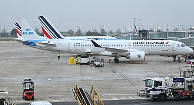 Fransız hava yolu şirketi Air France, Orta Doğu uçuşlarını askıya alma kararını 3 Mayıs'a kadar uzattı