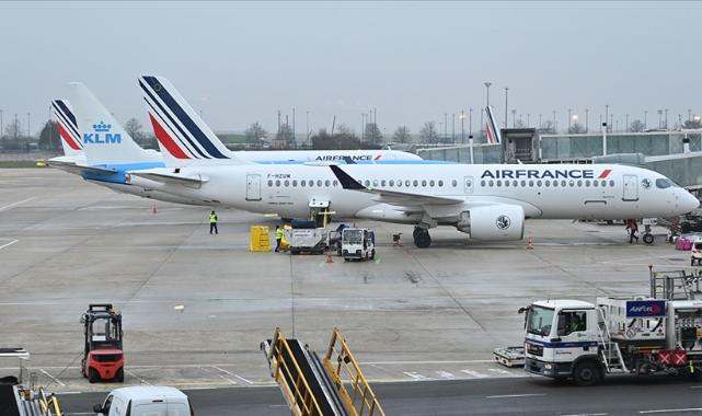 Fransız hava yolu şirketi Air France, Orta Doğu uçuşlarını askıya alma kararını 3 Mayıs'a kadar uzattı