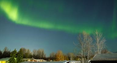 Geceler kısalırken Alaska'da Kuzey Işıkları hala yanıyor