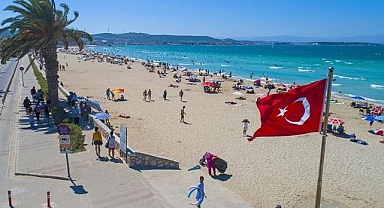 Hazineden hizmet ihracatının lider sektörü turizme önemli destek