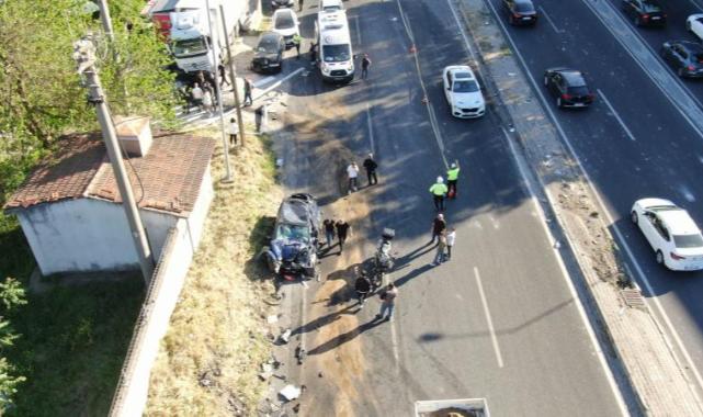 İzmir'de freni patlayan tır 9 araca çarptı