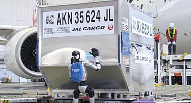 Japonya'da bir havalimanındaki yer hizmetlerinde insansı robot kullanımı test edilecek