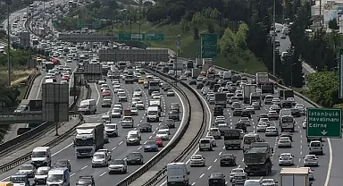 Karayollarında Son Durum: Trafik Yoğunluğu ve Çalışmalar Sürücüleri Zorluyor