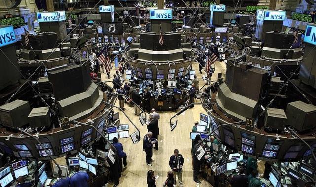 New York borsası düşüşle açıldı