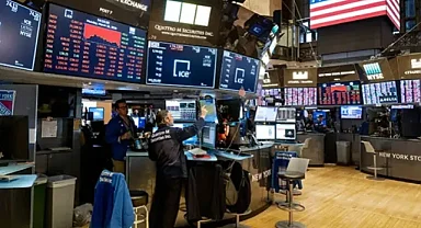 New York borsası Orta Doğu'da tırmanan gerilimin etkisiyle düşüşle açıldı