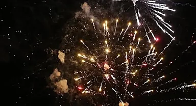 Rusya'da havai fişek deposunda meydana gelen patlamada 1 kişi öldü