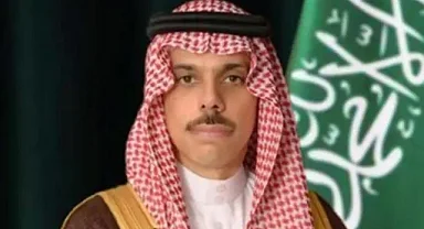 Suudi Arabistan Dışişleri Bakanı bin Ferhan, Körfez'deki mevkidaşlarıyla bölgesel gelişmeleri görüştü