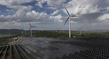 Yenilenebilir hibrit yatırımları yaklaşık 4 milyar dolarlık büyüklüğe ulaştı