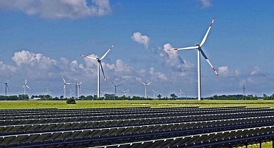 Yeşil dönüşümde bölgesel güç: Türkiye'nin yenilenebilir enerji atılımı