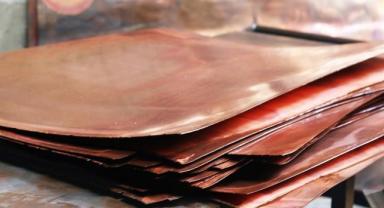 Zayıf Dolar ve Diplomasi Umudu Bakırı Uçurdu: 6 Haftanın Zirvesi Görüldü
