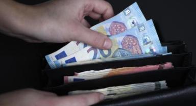 Avro Bölgesi ilk çeyrekte yüzde 0,1 büyüdü