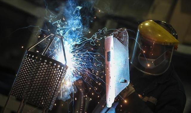 İmalat PMI’da Alarm: COVID-19 Sonrası En Sert Daralma Kaydedildi
