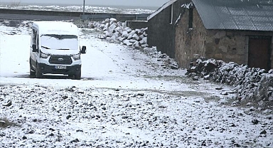 Kars'ta kar yağışı etkili oldu