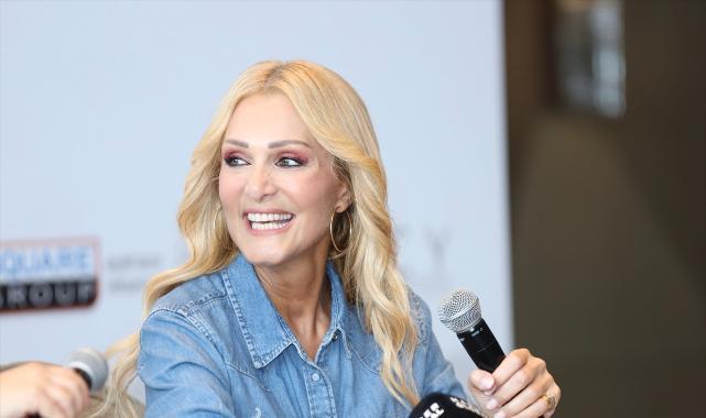 Yunan şarkıcı Natasa Theodoridou, İstanbul'da konser verecek