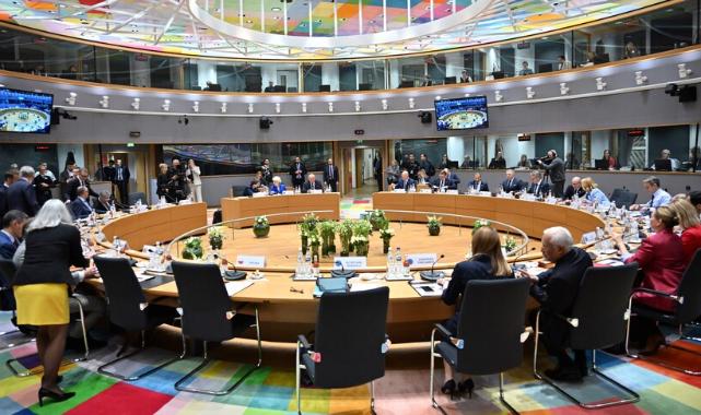 AB liderleri Ukrayna, Çin ve yeni bütçe gündemiyle Brüksel'de toplanıyor