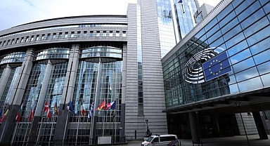 AB ülkeleri ABD ile ticaret anlaşmasını onayladı