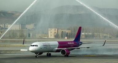 Düşük bütçeli hava yolu şirketi Wizz Air'in karında sert düşüş