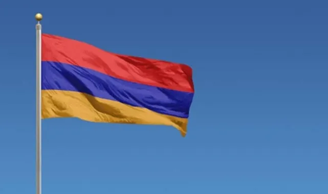 Ermenistan Merkez Bankası Başkanı'ndan Rusya'nın kısıtlamalarına ilişkin ekonomik uyarı