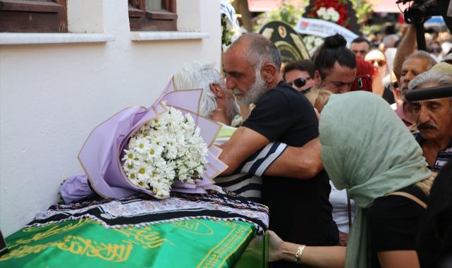 Hayatını kaybeden oyuncu Ece İrtem Aydın'da son yolculuğuna uğurlandı