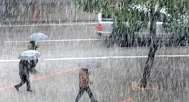 Meteoroloji'den 7 il için kuvvetli sağanak uyarısı