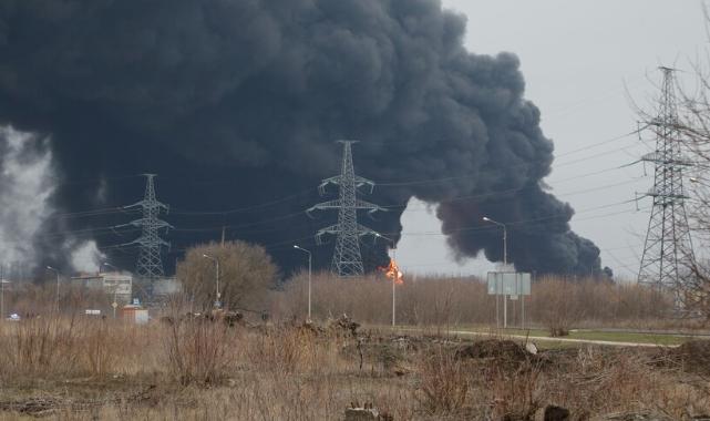 Moskova'da petrol rafinerisi yeniden İHA saldırısında hasar aldı