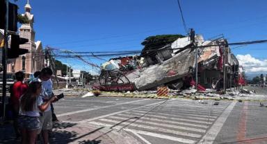 SON DAKİKA: Filipinler'de 7,8 Büyüklüğünde Deprem! Tsunami Alarmı Verildi, Halk Yüksek Bölgelere Tahliye Ediliyor