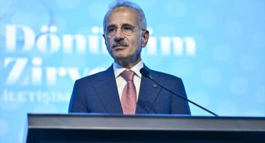 Ulaştırma ve Altyapı Bakanı Abdulkadir Uraloğlu,