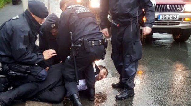Alman polisinden Türk vatandaşa şiddet!