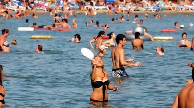 Antalya 1 milyon turist barajını aştı