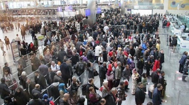 Atatürk Havalimanı'nda yarıyıl tatili yoğunluğu