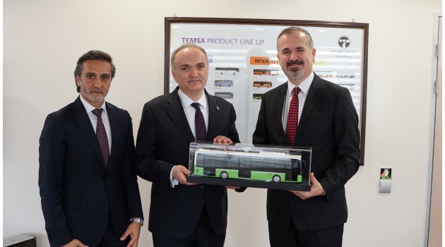 Bilim, Sanayi ve Teknoloji Bakanı Faruk Özlü, MD9 ElectriCITY’i Adana’da test etti