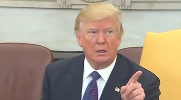 Donald Trump, muhabiri 'dışarı' diyerek kovdu!