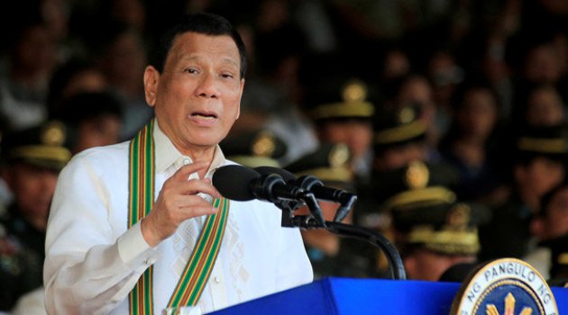 Duterte'nin yine ağzından çıkanı kulağı duymadı! 'O.... çocuğu, boş kafa...'