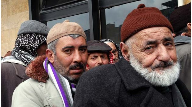 Emekli aylıkları asgari ücret karşısında yüzde 28 geriledi