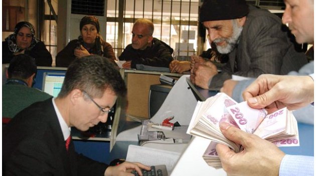 Emekliye bayram haberi