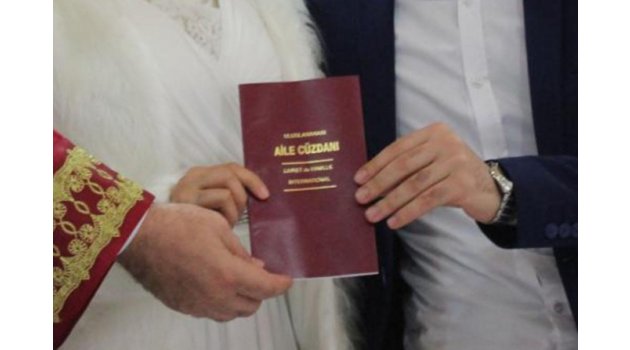 Evlenen çiftlerin sayısı 2017 yılında 569 bin 459 oldu