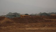 Habur’da tankların üzeri branda ile kapatıldı