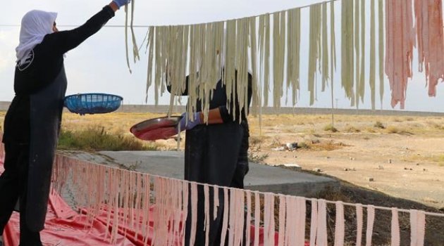 Iğdırlı kadınlar yapıyor, Avrupa'ya satılıyor