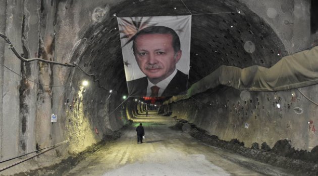 İlk ışık göründü! 'Uzun İnce Bir Yoldayım'la yürüdüler