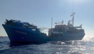 İtalya, Alman gemisine el koydu