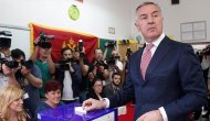 Karadağ'da Djukanovic zafer ilan etti