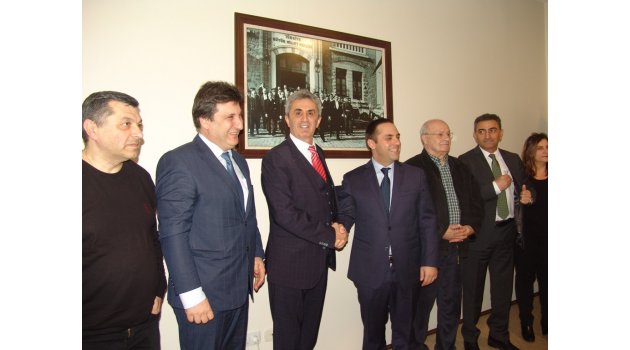 Komşunun Ekonomi Bakanı’ndan yatırım çağrısı