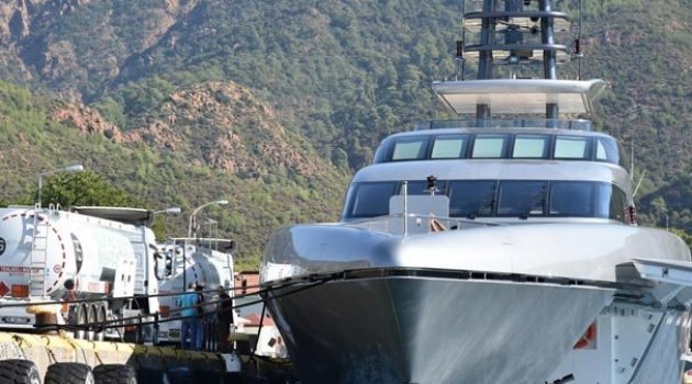Lüks yat Marmaris'e demir attı! 3 saatte 230 bin lira ödendi…