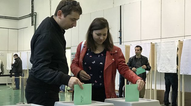 Macaristan sandık başında! Sonucu hükümetin göçmen politikası belirleyecek