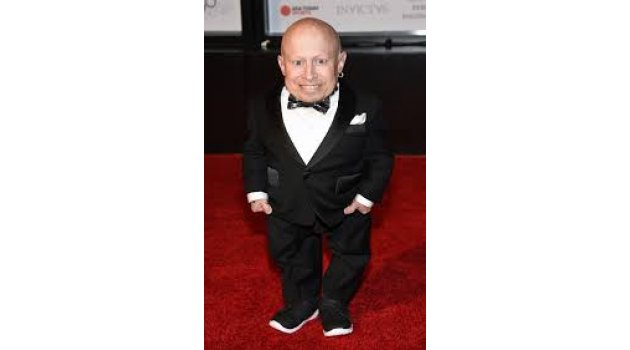 Mini-Me hayatını kaybetti