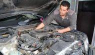 Motor ustası, egzozdan çıkan zehirli gazları yok eden cihaz üretti