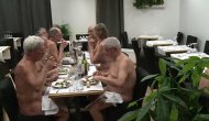 Nudist restoranda ilk yemek