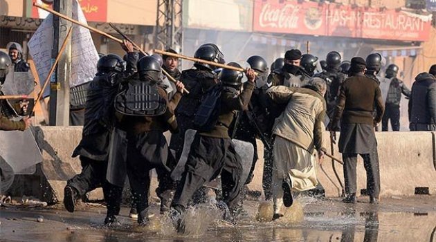 Pakistan durulmuyor! Ordu göreve çağrıldı